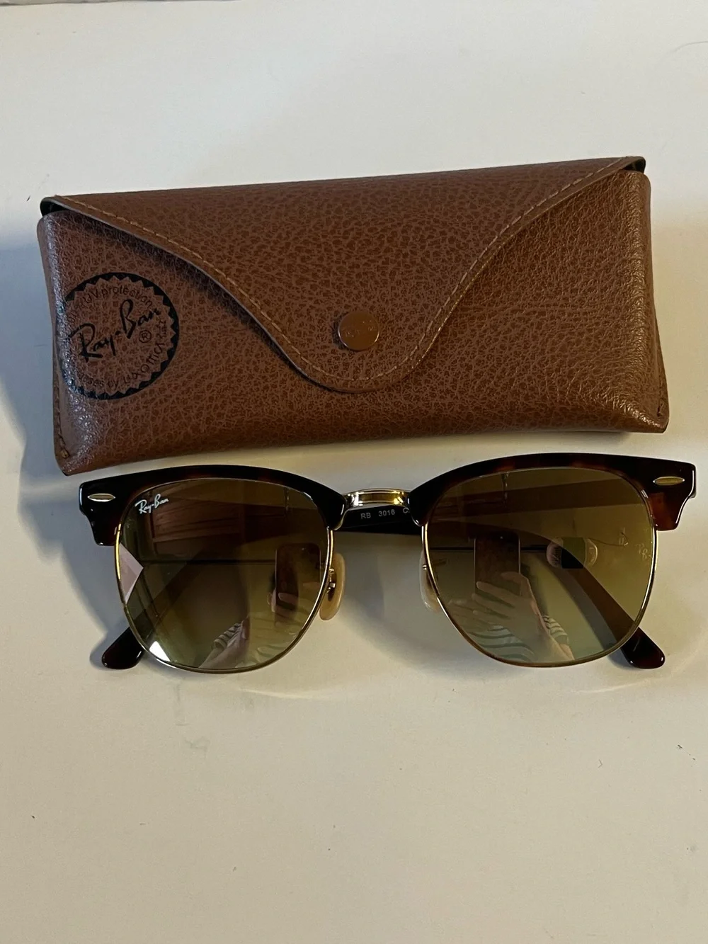 Ray-Ban Brown Tortoiseshell Clubmaster Sunglasses with Brown Case